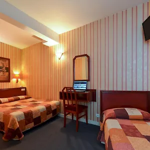 Hotel Maison Du Pré París